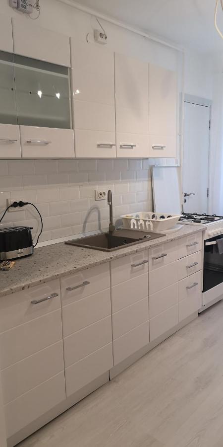 Diamond Apartment Târgu-Mureş Екстериор снимка
